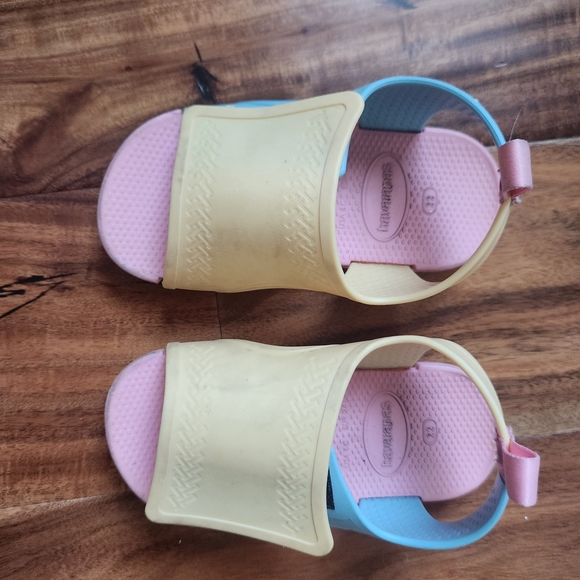 Havaianas Kids Sandals - Yellow, Blue, Pink - Picture 6 of 9